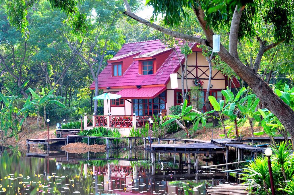 Golden Lake View Boutique Resort Kanchanaburi City Exterior photo