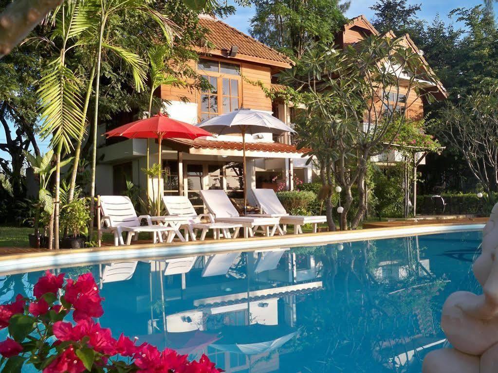 Golden Lake View Boutique Resort Kanchanaburi City Exterior photo