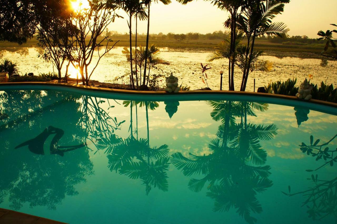 Golden Lake View Boutique Resort Kanchanaburi City Exterior photo